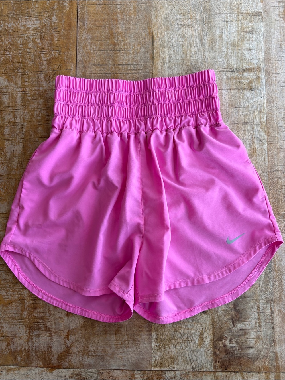 Nike Women’s Pink Elastic-Waist Athletic Shorts size S